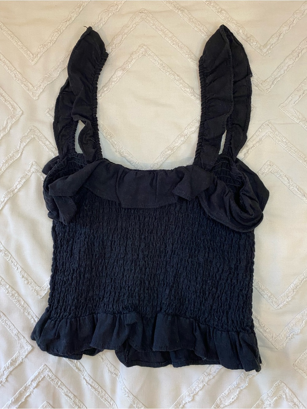 Aeropostale Black Smocked Ruffle Camisole - Picture 3 of 6